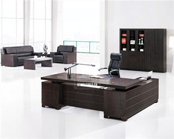 成品辦公家具好還是定制辦公家具好？怎么選？